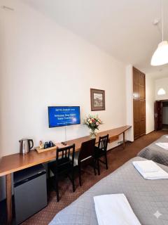 Blue Karlin Hotel - 1