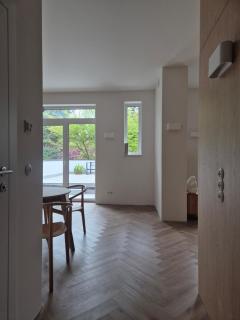 Nowoczesny apartament z tarasem w cichej dzielnicy willowej blisko centrum - 8