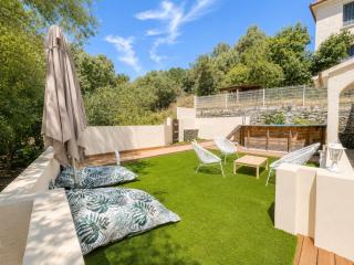 Villa entièrement rénovée avec piscine en plein coeur de Bastia - Corse - 7