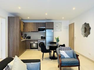1BR Luxury Apartment, Bantree, Airport Residential Area - 1