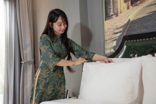 Ensora Hotel & Travel - 0