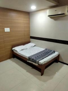 Balaji rooms&domentry - 3