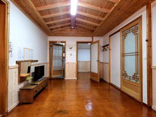 Jeonju Hanok Tobagi Pension - 5