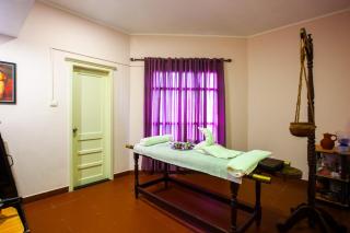 Holiday Hotel - 7