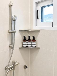 42 New Modern Stay near Hongdae with Family Friendly - 3