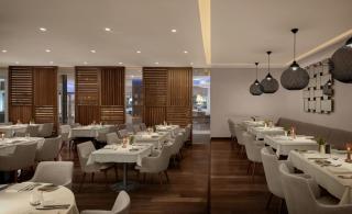 Mediterranean Beach Hotel - 5
