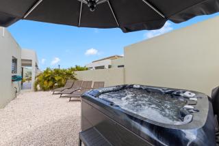 Villa Cuarenta-Y-Tres, Mambo Beach - 8