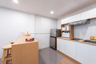 Modern Muji Style Townhouse Ari Area - 2
