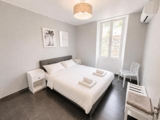 Villa entièrement rénovée avec piscine en plein coeur de Bastia - Corse - 6