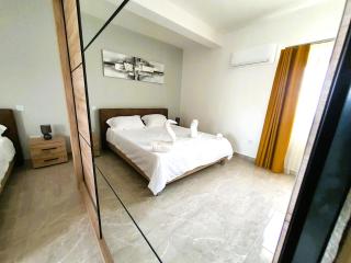 Pretty 2 bedroom Apartment with shared Pool - 6