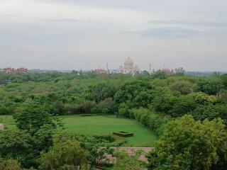 Hotel Taj Plaza, Just a 5-minute walk from the Taj Mahal 600 meters - 6