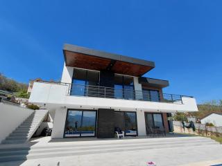 Luxury Villa with Pool Garden Fire Pit Stunning Vodno Views - 8