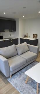 Modern 1 Bed Apartment-Central Leeds, Near Arena - 2
