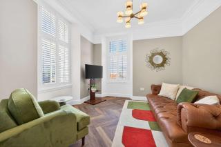 Elegant One-Bed Apartment Near Oban Bay - 0