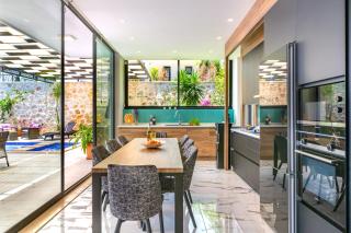 Villa Artemis - 4 Bedroom Villa with Panoramic Sea Views & Private Pool - 1