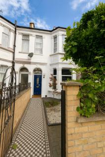 Stylish Ground Floor Garden Flat nr Central London - 5