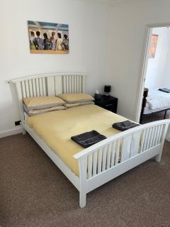 Pier Road Holiday Home - 6