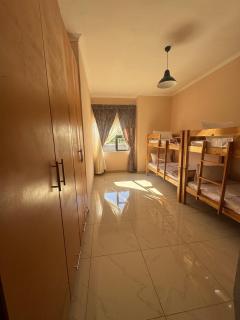 Jeepers Creepers Backpackers - 4