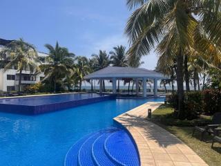 Oceanfront house, KAIA Monterrico penthouse - 2