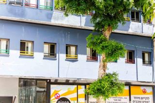 Bankim Urban Boutique Suite 305 by Shays Urban - 7
