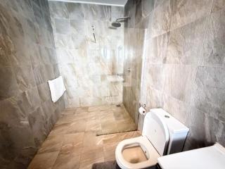 Sea Side Luxurious Apartment - 3