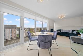 Modern 2 bedroom penthouse with free parking - 9