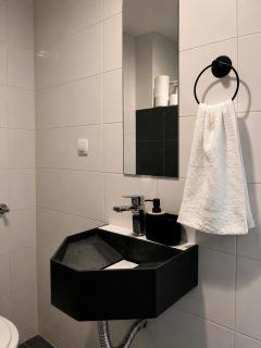 Cozy Apartment with Pool & Garden Retreat - 3
