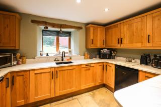 Britannia House by Birch Stays - 3