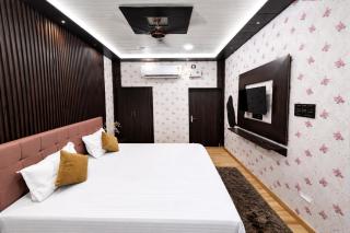 Peaceful 2BR Retreat Near Kashi Vishwanath & Assi Ghat - 7