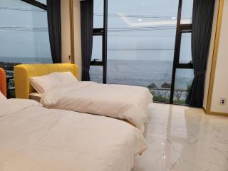 yongdeok marryel poolvilla - 6