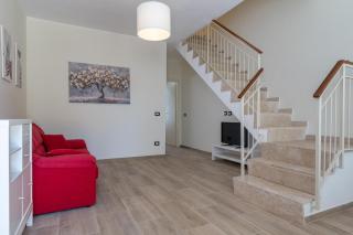 GuestHost - Bright Apartment with Patio & Terrace! - 4