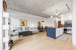 Spacious 2BR Toronto Stay with Dual Balconies - 0