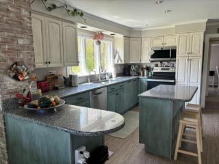 Cozy Scarborough Home, 5 mins to beaches, 12 mins to Portland - 1
