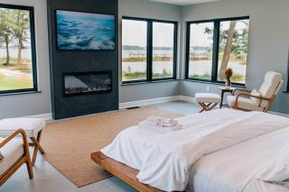 Modern Bayfront Escape with Sweeping Water Views - 3