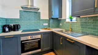Luxury Coastal Maisonette Roof Terrace Sleeps 8 - Seaton - 5