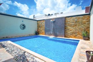 Gaming Villa - 4 Bedrooms - Private Pool - Movie Theater - fits 10 - 9