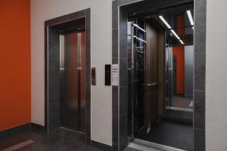 City view studio with terrace access - 5