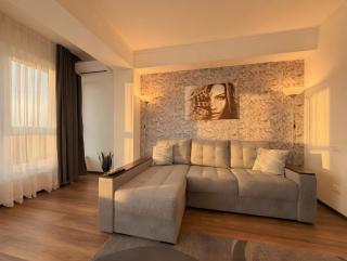 RentHouse Apartments Ambient Light - 5