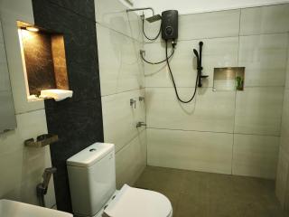 White Square Home-stay - 3