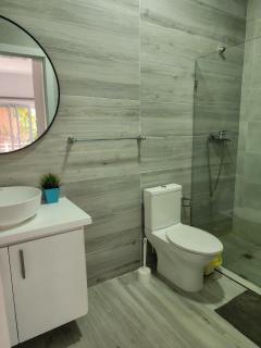 2 Bedroom Apartment With Pool and Beach Access - 7