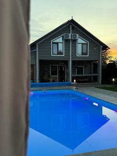 Friendly House - 4