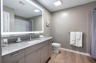 Waterfront Living at Harbor Point - Walkable and Scenic - 3