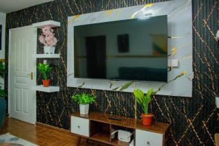 executive home - 3