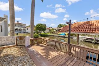 Palm Harbor Family Retreat - 4