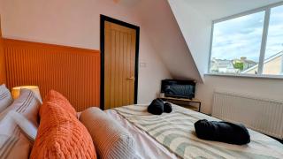 Luxury Coastal Maisonette Roof Terrace Sleeps 8 - 4