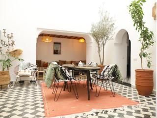 Riad Asmira - 5