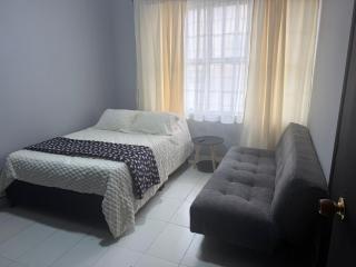 confortable habitacion privada, cerca hospitales y centro de bogota - 2