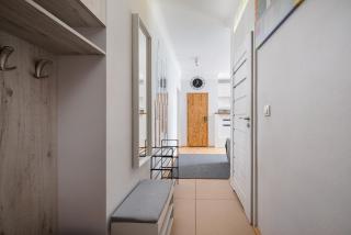 Świętojerska Comfort Apartment by BookingHost - 9