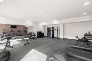 La Quinta Inn & Suites by Wyndham Bessemer - 2