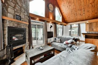 Chalet Gordon - Log Cabin Hot Tub & Lake Access - 0